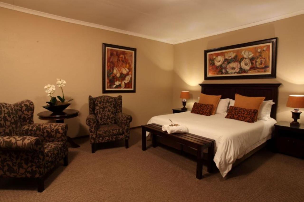 Celtis Country Lodge & Restaurant Middelburg  Exterior photo